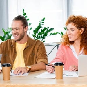 Ufficio pet-friendly: le regole d'igiene essenziali per un ambiente di lavoro sano